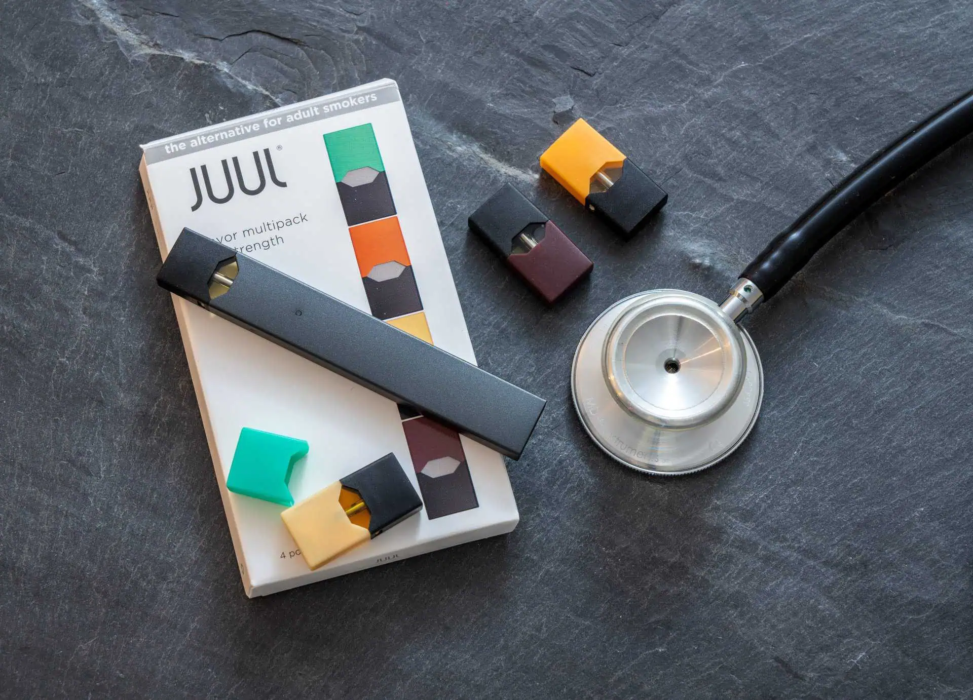 Juul-Teen-Addiction-Lawsuit-Display-Image-scaled-1